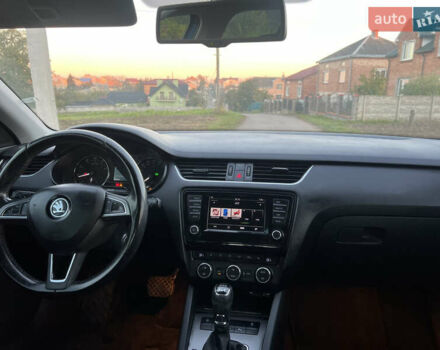 Синий Шкода Октавия, объемом двигателя 1.8 л и пробегом 306 тыс. км за 12400 $, фото 24 на Automoto.ua