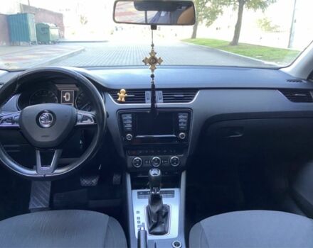 Синий Шкода Октавия, объемом двигателя 2 л и пробегом 257 тыс. км за 11900 $, фото 9 на Automoto.ua