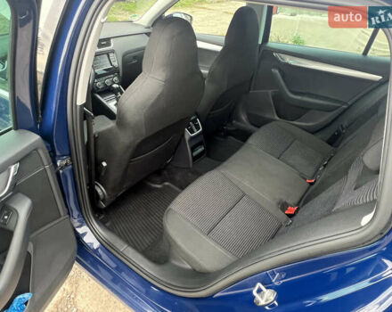 Синий Шкода Октавия, объемом двигателя 1.97 л и пробегом 280 тыс. км за 11200 $, фото 8 на Automoto.ua