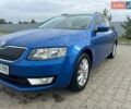 Синій Шкода Октавія, об'ємом двигуна 1.6 л та пробігом 305 тис. км за 10400 $, фото 1 на Automoto.ua