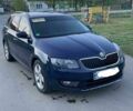 Синий Шкода Октавия, объемом двигателя 2 л и пробегом 330 тыс. км за 7999 $, фото 1 на Automoto.ua