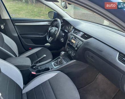 Синий Шкода Октавия, объемом двигателя 1.8 л и пробегом 306 тыс. км за 12400 $, фото 19 на Automoto.ua