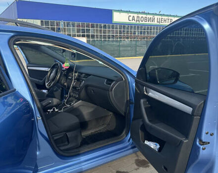 Синий Шкода Октавия, объемом двигателя 1.6 л и пробегом 230 тыс. км за 9900 $, фото 11 на Automoto.ua