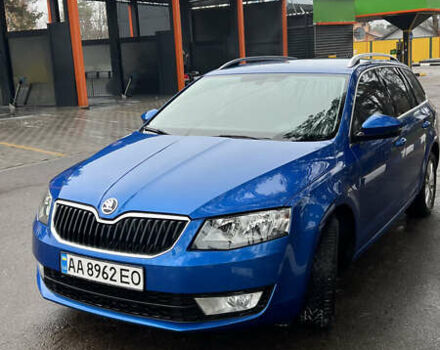 Синий Шкода Октавия, объемом двигателя 1.6 л и пробегом 316 тыс. км за 9500 $, фото 4 на Automoto.ua