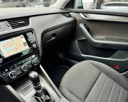 Синий Шкода Октавия, объемом двигателя 2 л и пробегом 186 тыс. км за 15000 $, фото 12 на Automoto.ua