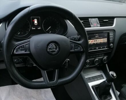 Синій Шкода Октавія, об'ємом двигуна 2 л та пробігом 251 тис. км за 15000 $, фото 8 на Automoto.ua