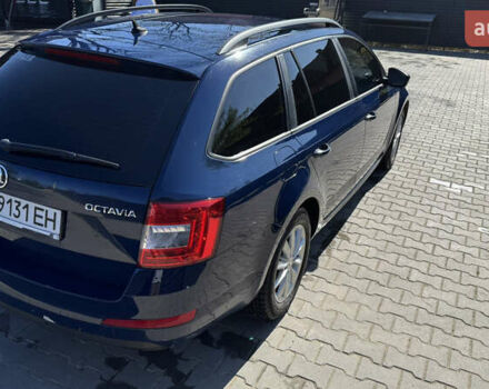 Синий Шкода Октавия, объемом двигателя 1.6 л и пробегом 320 тыс. км за 9700 $, фото 5 на Automoto.ua