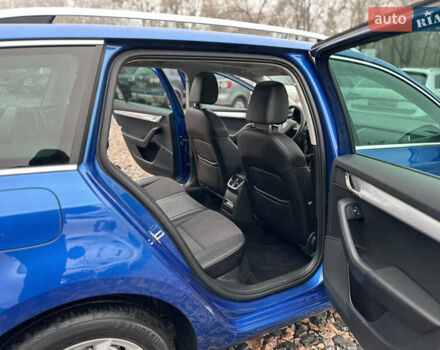 Синий Шкода Октавия, объемом двигателя 1.6 л и пробегом 225 тыс. км за 13000 $, фото 28 на Automoto.ua