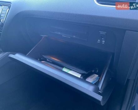 Шкода Октавія 2016 у Жовкві на Automoto.ua Синій Шкода Октавія, об'ємом двигуна 1.6 л та пробігом 251 тис. км за 10200 $, фото 19 на Automoto.ua