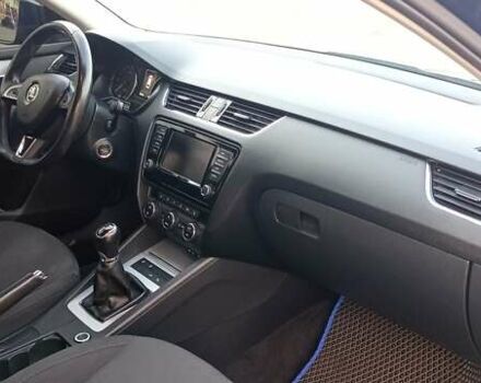 Синий Шкода Октавия, объемом двигателя 1.6 л и пробегом 299 тыс. км за 11300 $, фото 32 на Automoto.ua