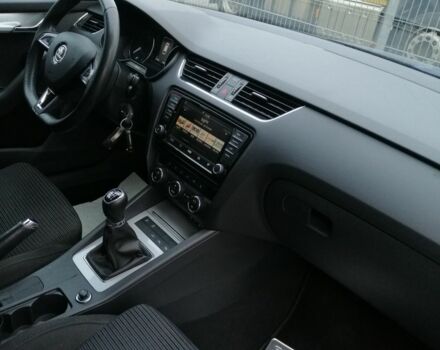 Синій Шкода Октавія, об'ємом двигуна 2 л та пробігом 251 тис. км за 15000 $, фото 14 на Automoto.ua