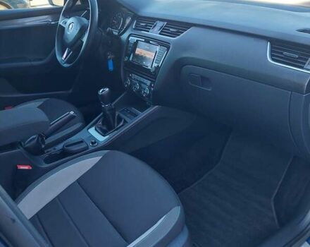 Синий Шкода Октавия, объемом двигателя 1.6 л и пробегом 200 тыс. км за 11400 $, фото 15 на Automoto.ua