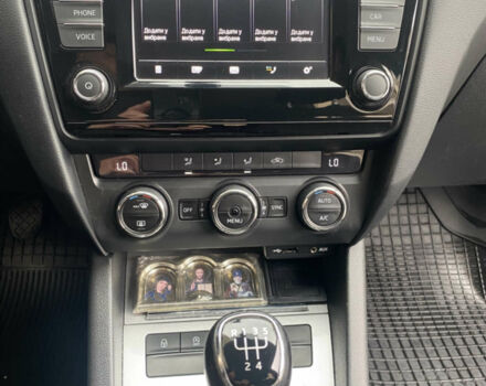 Синий Шкода Октавия, объемом двигателя 1.6 л и пробегом 311 тыс. км за 10800 $, фото 26 на Automoto.ua
