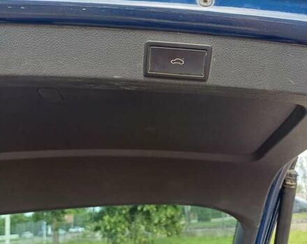 Синий Шкода Октавия, объемом двигателя 1.6 л и пробегом 315 тыс. км за 10500 $, фото 8 на Automoto.ua