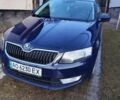 Синий Шкода Октавия, объемом двигателя 1.6 л и пробегом 220 тыс. км за 10400 $, фото 1 на Automoto.ua