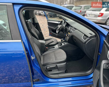 Синий Шкода Октавия, объемом двигателя 1.6 л и пробегом 225 тыс. км за 13000 $, фото 33 на Automoto.ua