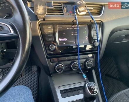 Синий Шкода Октавия, объемом двигателя 1.97 л и пробегом 235 тыс. км за 12900 $, фото 30 на Automoto.ua