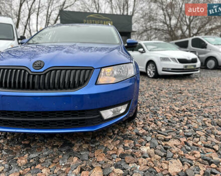 Синий Шкода Октавия, объемом двигателя 1.6 л и пробегом 225 тыс. км за 13000 $, фото 3 на Automoto.ua
