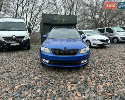 Синий Шкода Октавия, объемом двигателя 1.6 л и пробегом 225 тыс. км за 13000 $, фото 2 на Automoto.ua