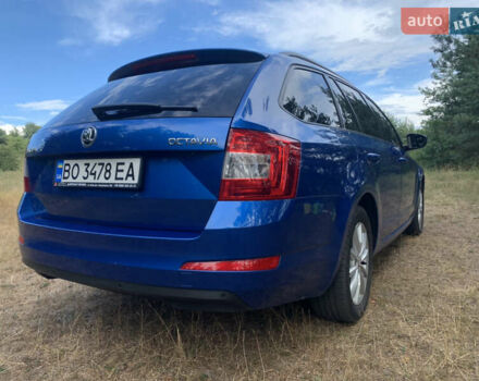 Синий Шкода Октавия, объемом двигателя 1.6 л и пробегом 205 тыс. км за 10500 $, фото 5 на Automoto.ua