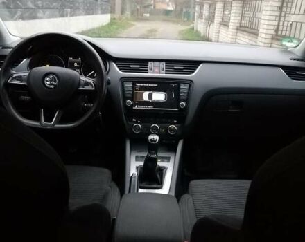 Синий Шкода Октавия, объемом двигателя 1.97 л и пробегом 251 тыс. км за 15000 $, фото 23 на Automoto.ua