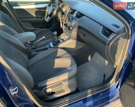 Синий Шкода Октавия, объемом двигателя 1.97 л и пробегом 235 тыс. км за 12900 $, фото 19 на Automoto.ua