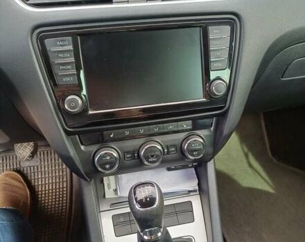 Синий Шкода Октавия, объемом двигателя 1.6 л и пробегом 315 тыс. км за 10500 $, фото 12 на Automoto.ua