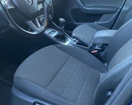 Синій Шкода Октавія, об'ємом двигуна 1.6 л та пробігом 251 тис. км за 10400 $, фото 16 на Automoto.ua