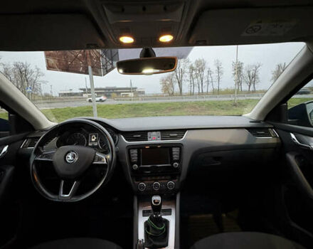 Синий Шкода Октавия, объемом двигателя 1.97 л и пробегом 231 тыс. км за 13400 $, фото 3 на Automoto.ua