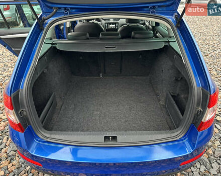 Синий Шкода Октавия, объемом двигателя 1.6 л и пробегом 225 тыс. км за 13000 $, фото 27 на Automoto.ua