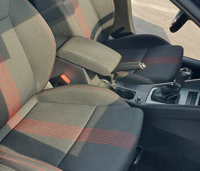 Синий Шкода Октавия, объемом двигателя 1.6 л и пробегом 230 тыс. км за 13700 $, фото 39 на Automoto.ua