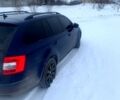 Синий Шкода Октавия, объемом двигателя 1.6 л и пробегом 165 тыс. км за 13000 $, фото 3 на Automoto.ua