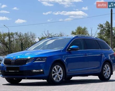 Синий Шкода Октавия, объемом двигателя 1.6 л и пробегом 220 тыс. км за 13999 $, фото 4 на Automoto.ua
