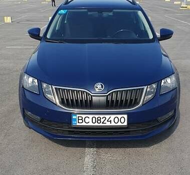 Синий Шкода Октавия, объемом двигателя 1.6 л и пробегом 230 тыс. км за 13700 $, фото 1 на Automoto.ua
