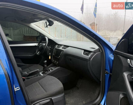 Синий Шкода Октавия, объемом двигателя 1.6 л и пробегом 264 тыс. км за 10500 $, фото 6 на Automoto.ua