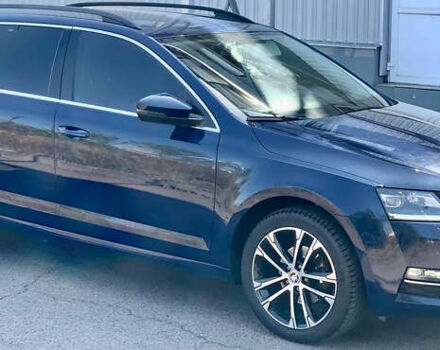 Синий Шкода Октавия, объемом двигателя 1.6 л и пробегом 300 тыс. км за 11550 $, фото 1 на Automoto.ua