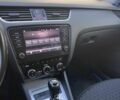 Синій Шкода Октавія, об'ємом двигуна 2 л та пробігом 260 тис. км за 15000 $, фото 6 на Automoto.ua