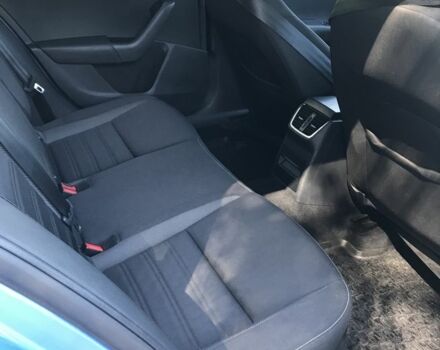 Синий Шкода Октавия, объемом двигателя 1.4 л и пробегом 300 тыс. км за 10500 $, фото 4 на Automoto.ua
