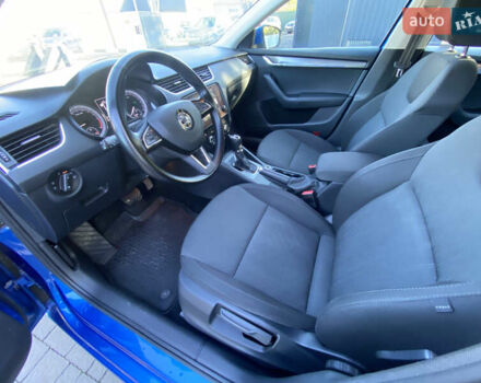 Синий Шкода Октавия, объемом двигателя 1.6 л и пробегом 210 тыс. км за 13300 $, фото 16 на Automoto.ua