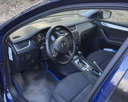 Синій Шкода Октавія, об'ємом двигуна 2 л та пробігом 260 тис. км за 15000 $, фото 3 на Automoto.ua