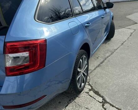 Синий Шкода Октавия, объемом двигателя 1.6 л и пробегом 260 тыс. км за 14999 $, фото 5 на Automoto.ua