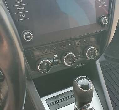 Синий Шкода Октавия, объемом двигателя 1.6 л и пробегом 230 тыс. км за 13700 $, фото 49 на Automoto.ua