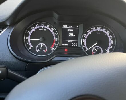 Синій Шкода Октавія, об'ємом двигуна 2 л та пробігом 260 тис. км за 15000 $, фото 7 на Automoto.ua