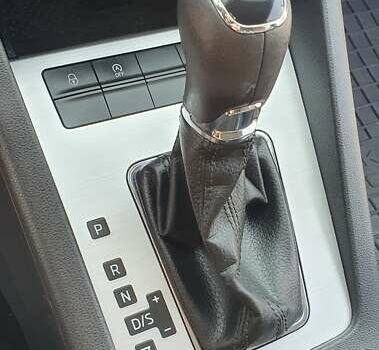 Синий Шкода Октавия, объемом двигателя 1.6 л и пробегом 230 тыс. км за 13700 $, фото 53 на Automoto.ua