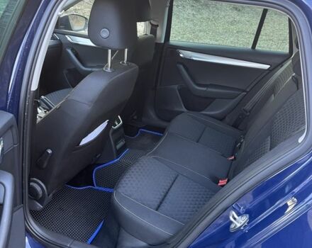 Синій Шкода Октавія, об'ємом двигуна 2 л та пробігом 260 тис. км за 15000 $, фото 4 на Automoto.ua