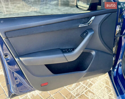 Синий Шкода Октавия, объемом двигателя 0 л и пробегом 252 тыс. км за 13950 $, фото 11 на Automoto.ua