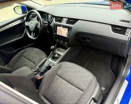 Синий Шкода Октавия, объемом двигателя 2 л и пробегом 226 тыс. км за 13999 $, фото 22 на Automoto.ua