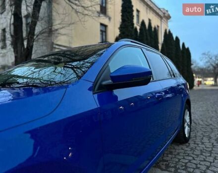 Синий Шкода Октавия, объемом двигателя 2 л и пробегом 190 тыс. км за 18000 $, фото 2 на Automoto.ua
