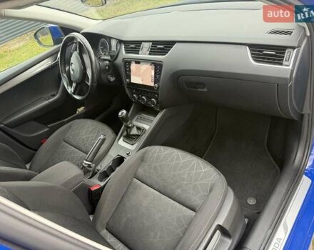 Синий Шкода Октавия, объемом двигателя 2 л и пробегом 226 тыс. км за 13999 $, фото 21 на Automoto.ua