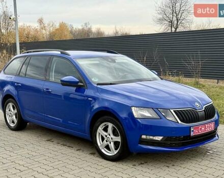 Синий Шкода Октавия, объемом двигателя 2 л и пробегом 226 тыс. км за 13999 $, фото 1 на Automoto.ua